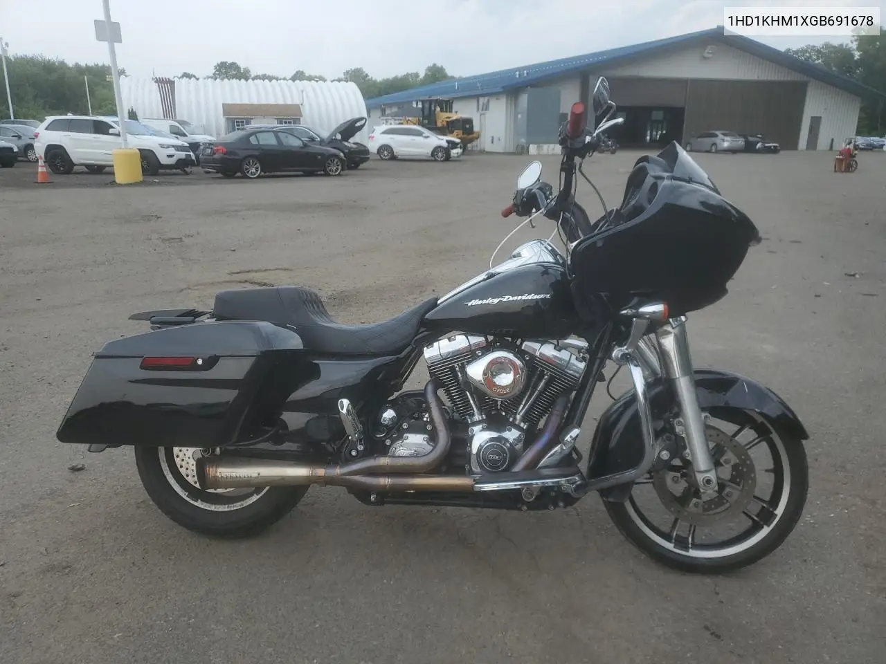 2016 Harley-Davidson Fltrx Road Glide VIN: 1HD1KHM1XGB691678 Lot: 60729335