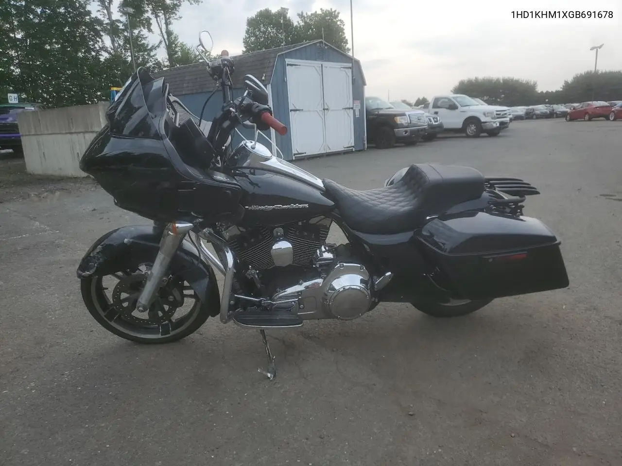 2016 Harley-Davidson Fltrx Road Glide VIN: 1HD1KHM1XGB691678 Lot: 60729335