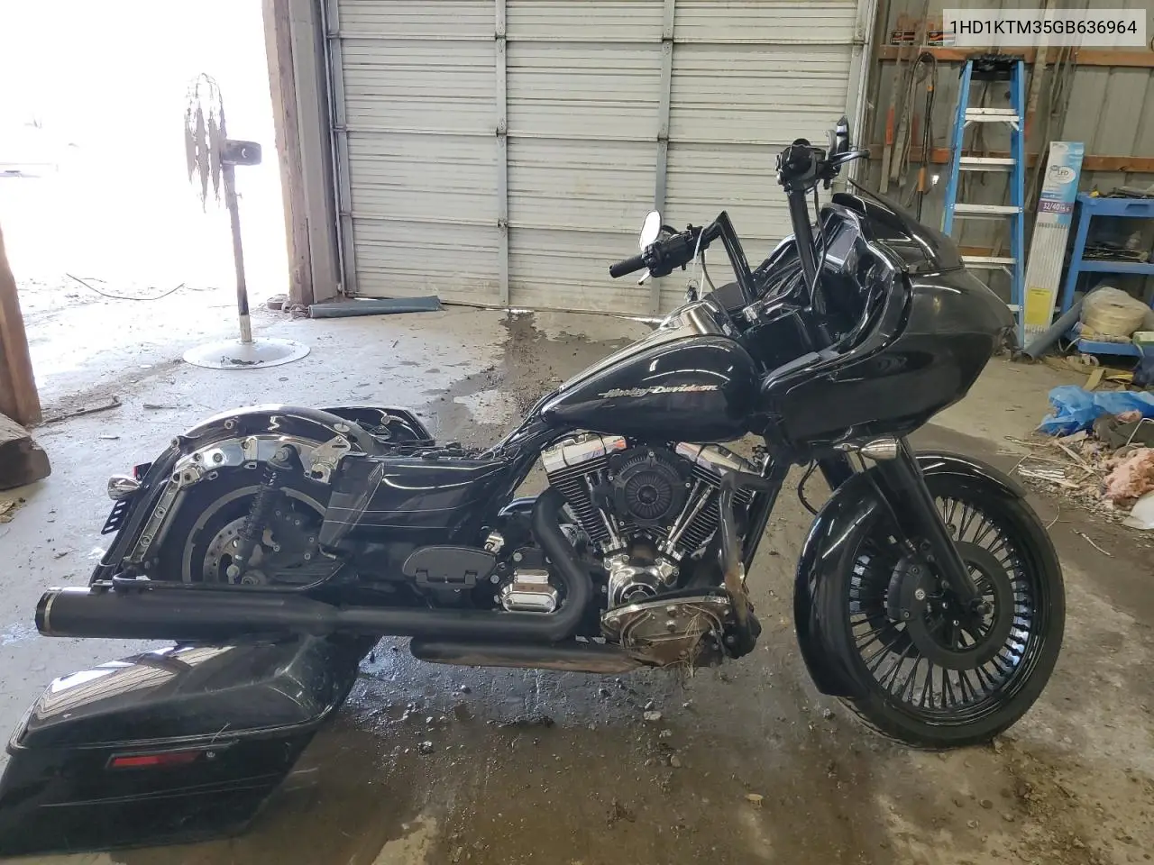 2016 Harley-Davidson Fltrxs Road Glide Special VIN: 1HD1KTM35GB636964 Lot: 63201005
