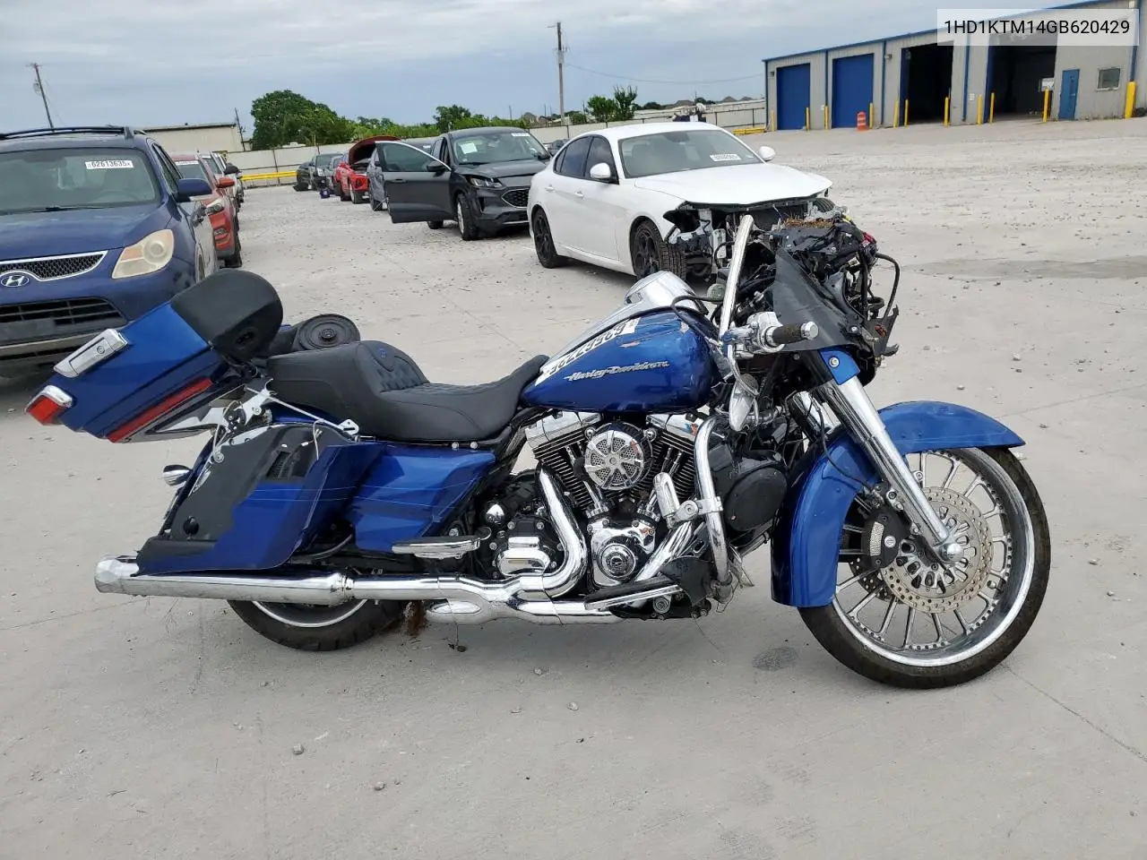 2016 Harley-Davidson Fltrxs Road Glide Special VIN: 1HD1KTM14GB620429 Lot: 63567735