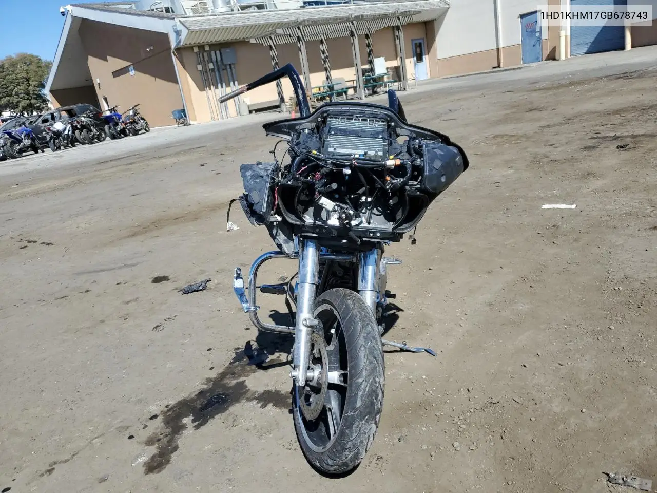 2016 Harley-Davidson Fltrx Road Glide VIN: 1HD1KHM17GB678743 Lot: 63781735