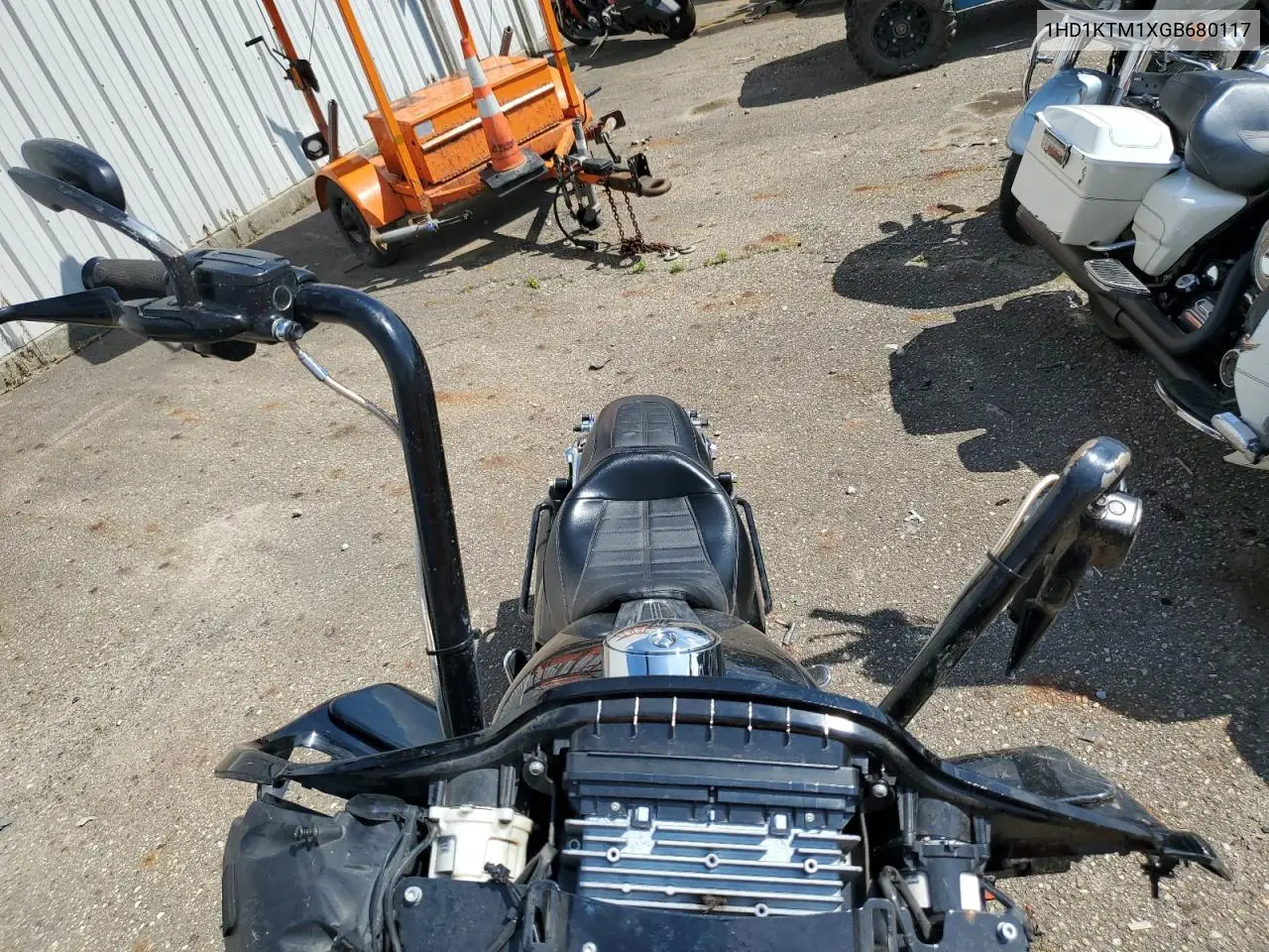 2016 Harley-Davidson Fltrxs Road Glide Special VIN: 1HD1KTM1XGB680117 Lot: 64093755