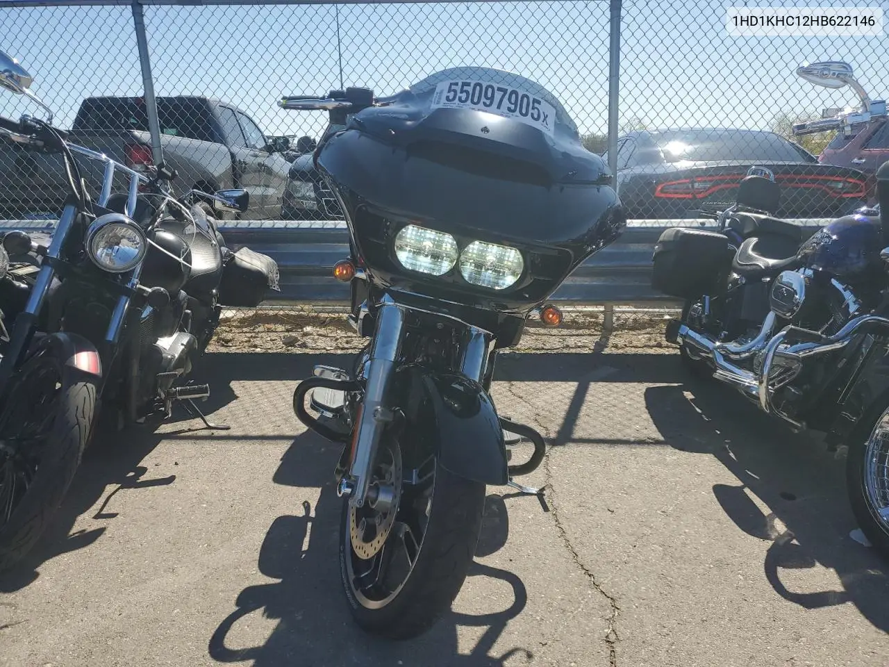 2017 Harley-Davidson Fltrx Road Glide VIN: 1HD1KHC12HB622146 Lot: 55097905