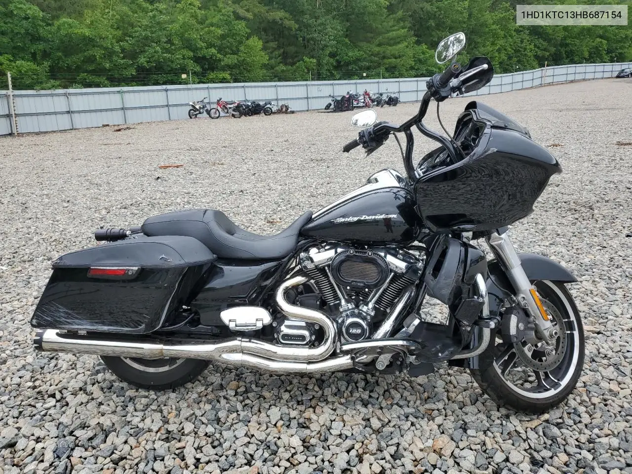 2017 Harley-Davidson Fltrxs Road Glide Special VIN: 1HD1KTC13HB687154 Lot: 60545685