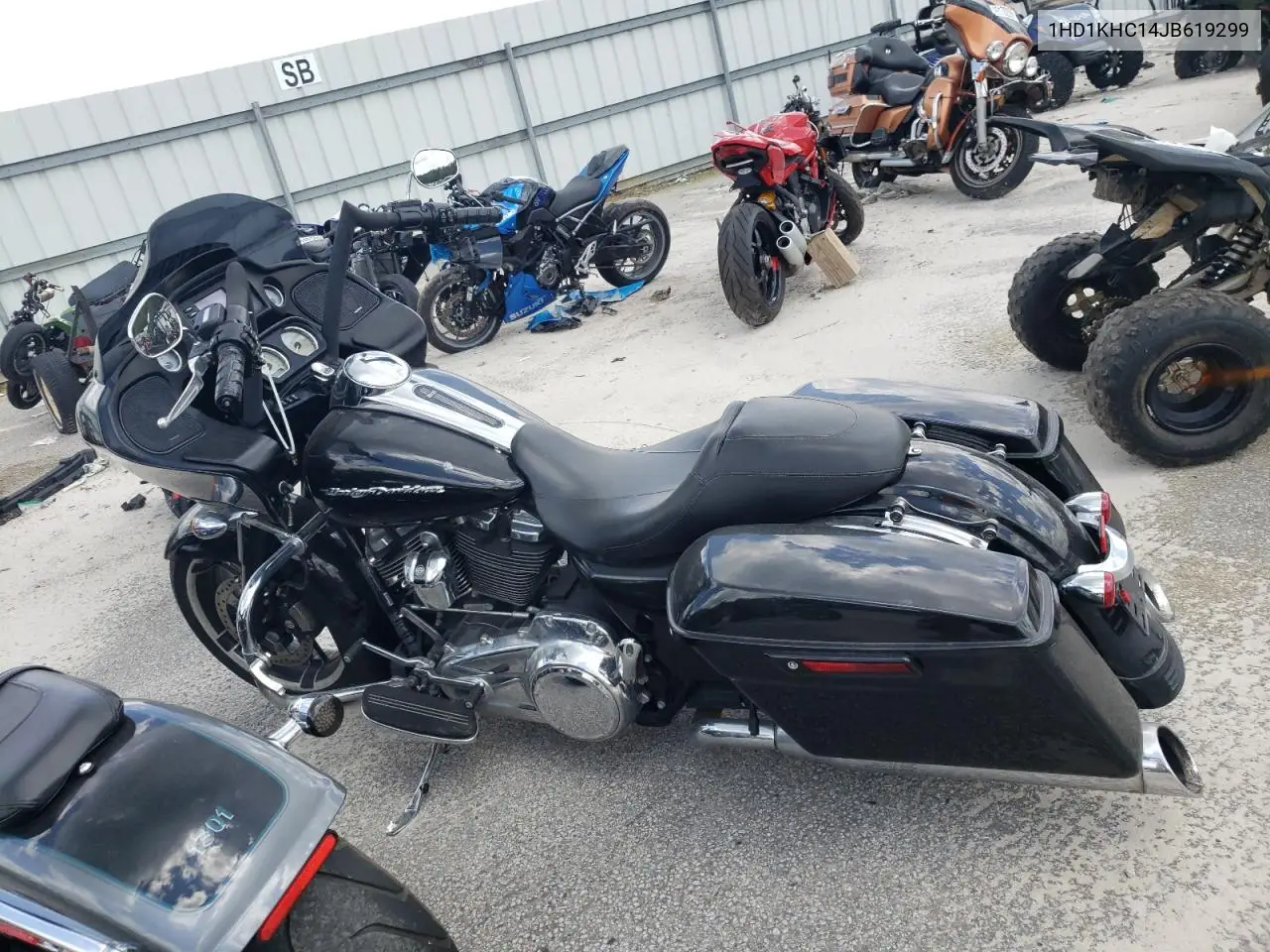 2018 Harley-Davidson Fltrx Road Glide VIN: 1HD1KHC14JB619299 Lot: 56737145