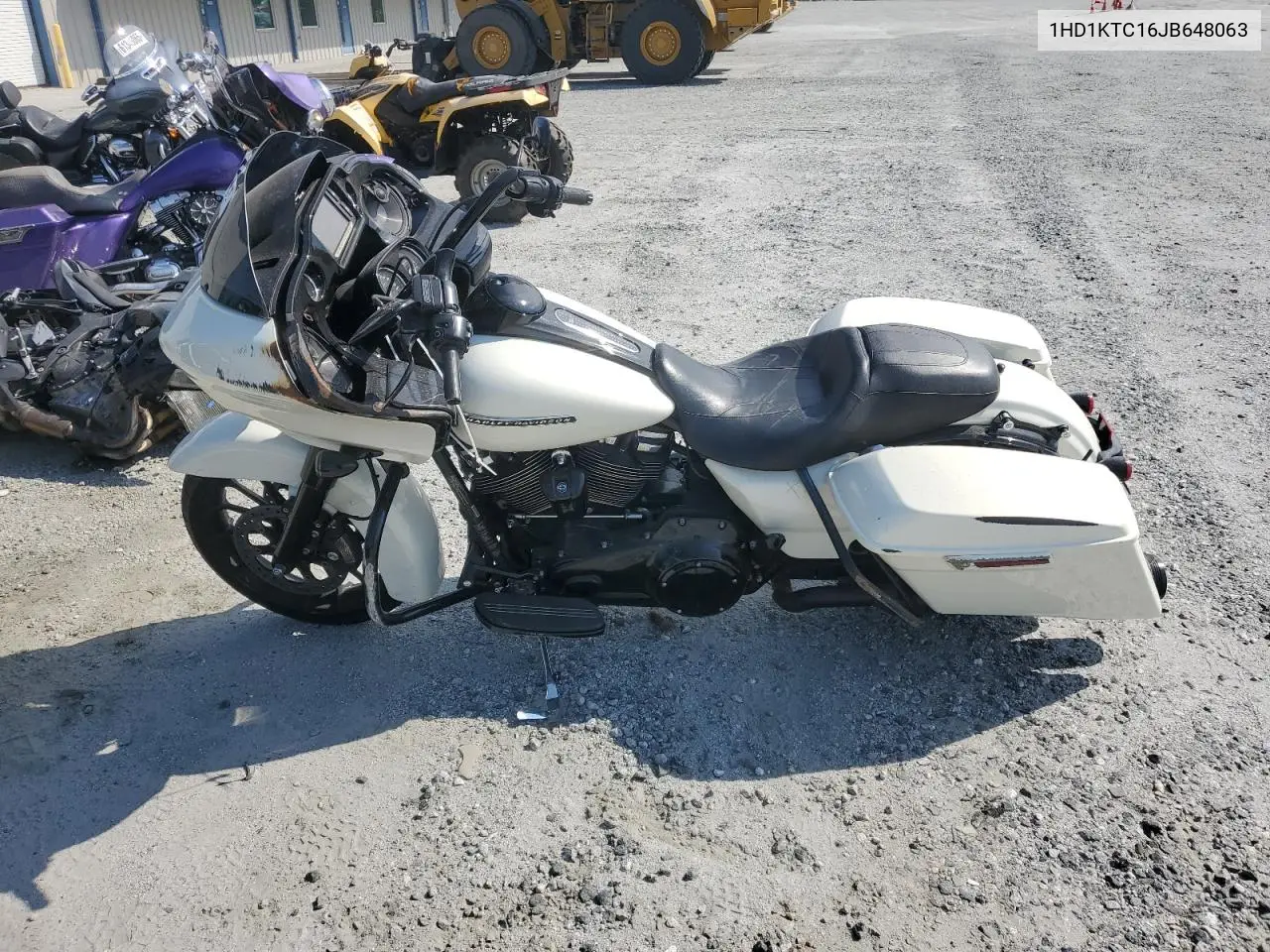 2018 Harley-Davidson Fltrxs Road Glide Special VIN: 1HD1KTC16JB648063 Lot: 62713055
