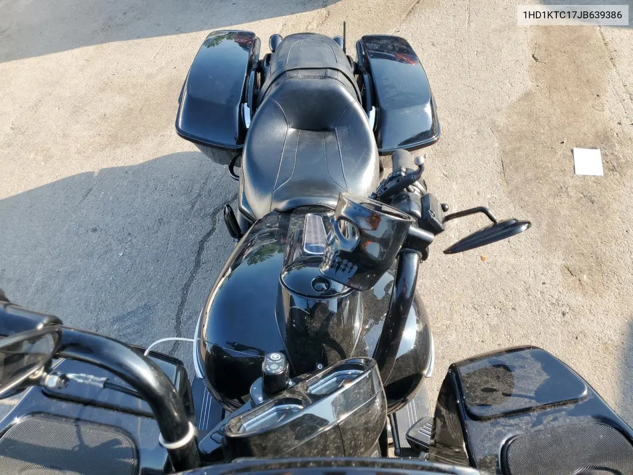 2018 Harley-Davidson Fltrxs Road Glide Special VIN: 1HD1KTC17JB639386 Lot: 62715235