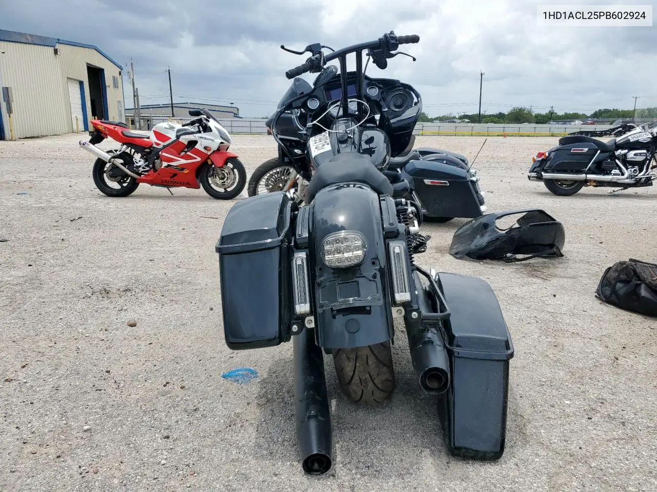 1hd1acl25pb602924 1HD1ACL25PB602924 2023 Harley-Davidson Fltrxst