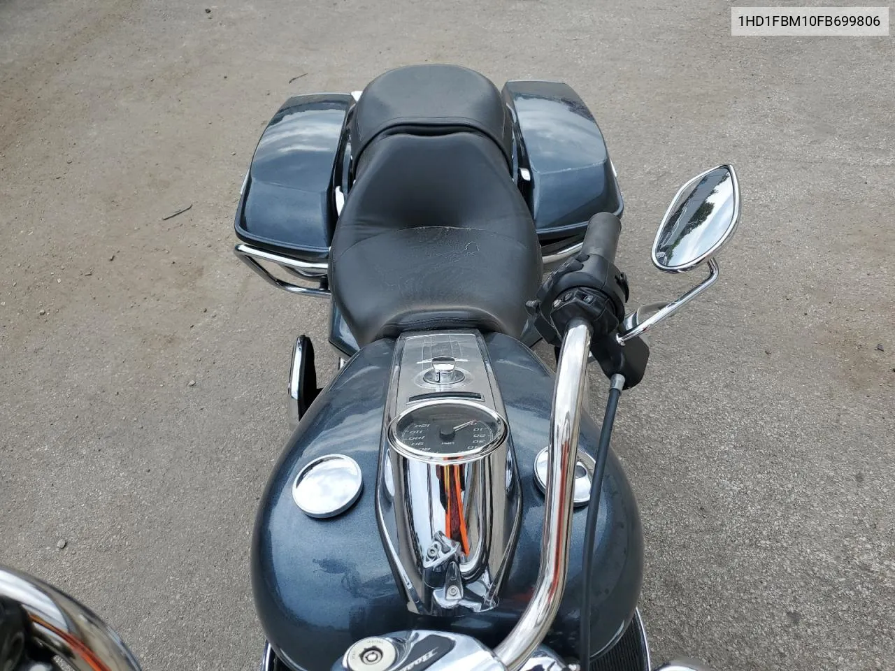 2015 Harley-Davidson Flhr Road King VIN: 1HD1FBM10FB699806 Lot: 70175544