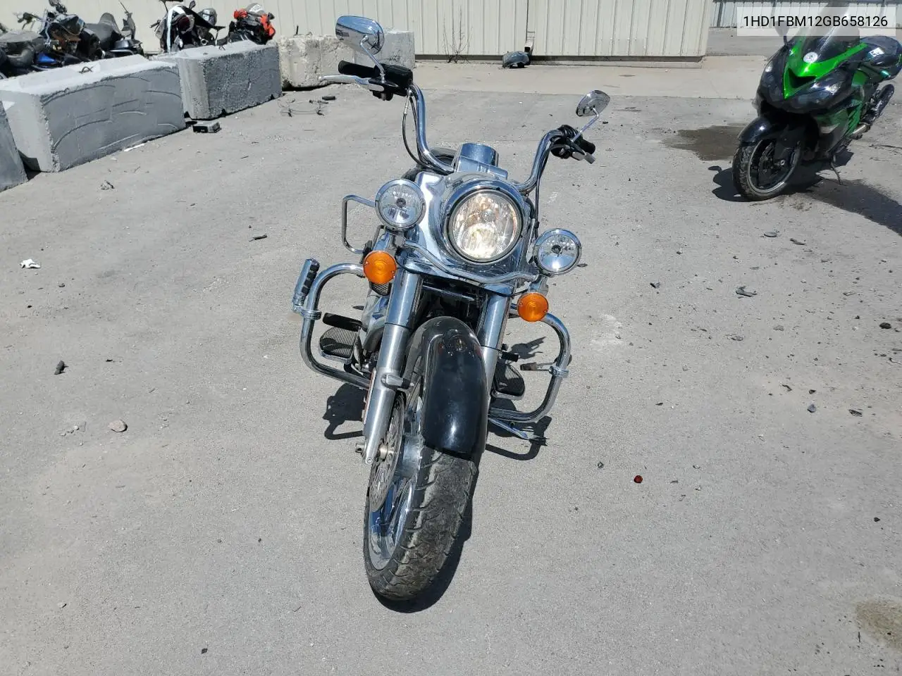 2016 Harley-Davidson Flhr Road King VIN: 1HD1FBM12GB658126 Lot: 61952255