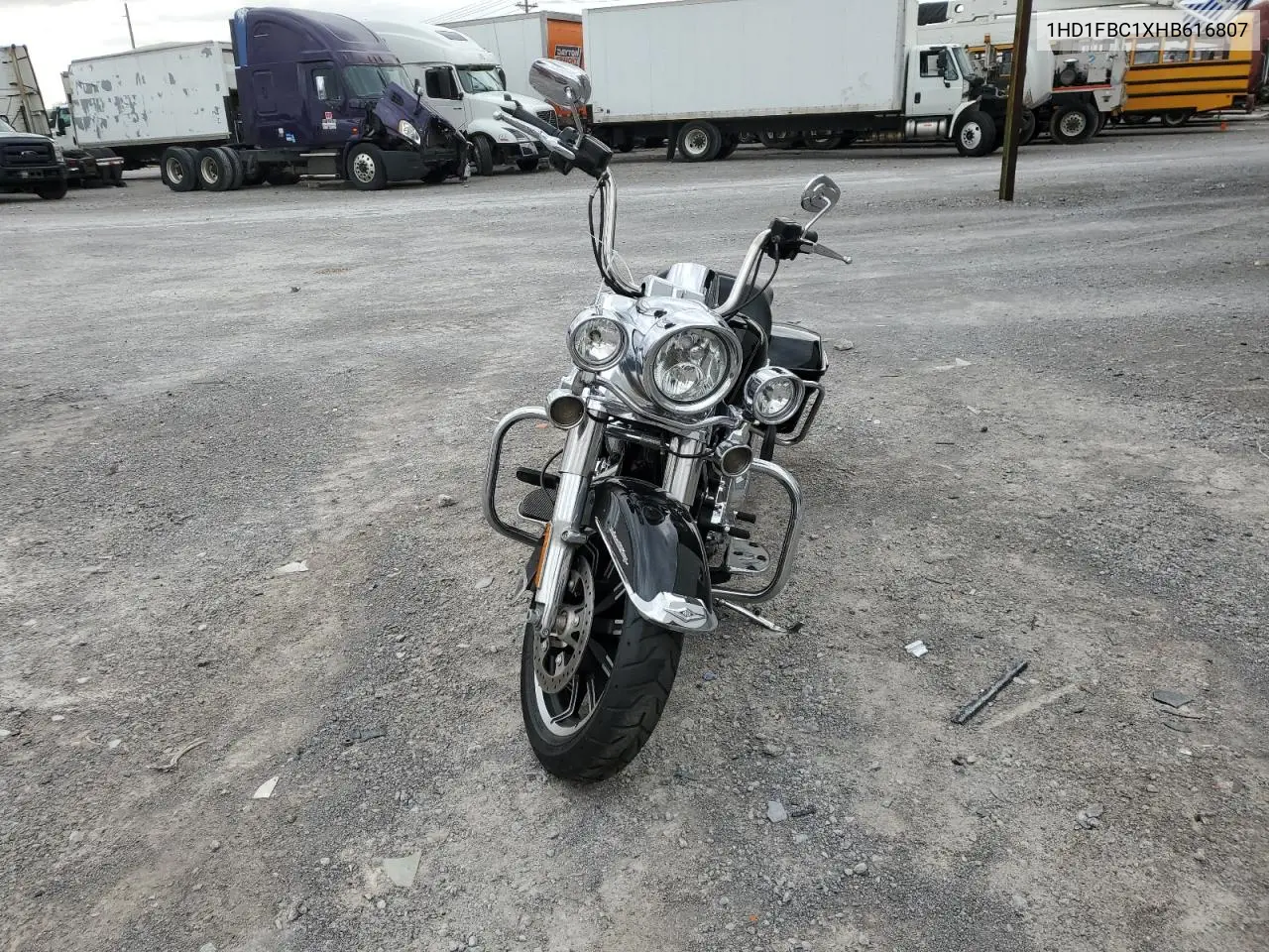 2017 Harley-Davidson Flhr Road King VIN: 1HD1FBC1XHB616807 Lot: 49673505