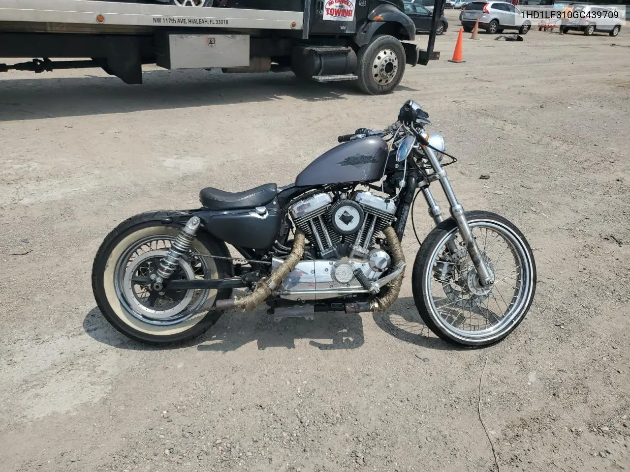 2016 Harley-Davidson Xl1200 V VIN: 1HD1LF310GC439709 Lot: 58944855