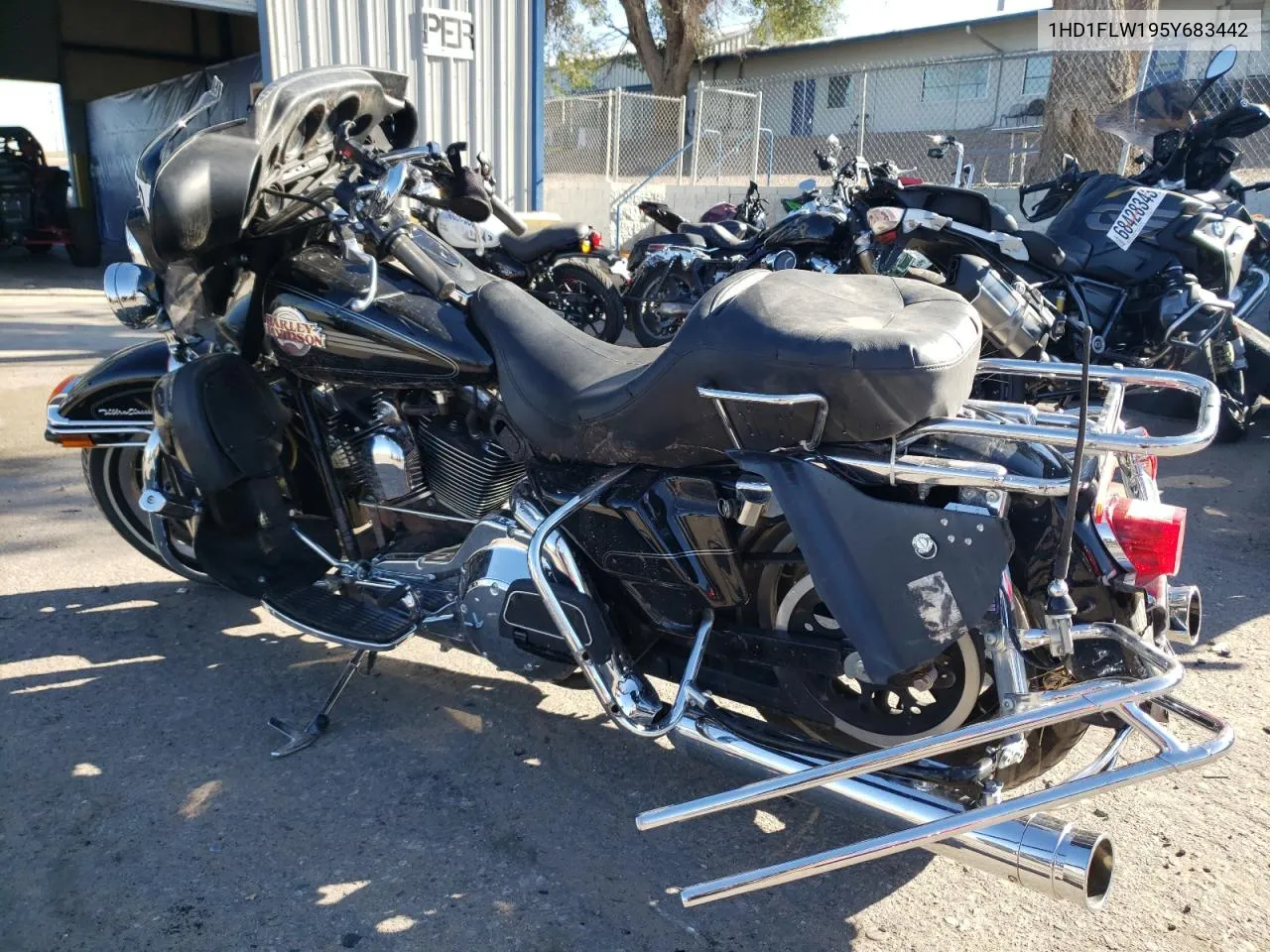 2005 Harley-Davidson Flhtcui Shrine VIN: 1HD1FLW195Y683442 Lot: 69627293