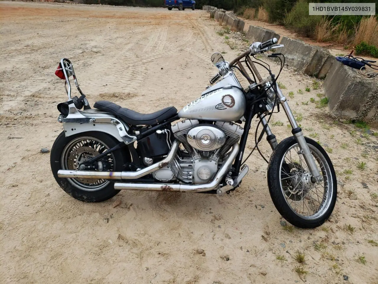 2005 Harley-Davidson Fxsti VIN: 1HD1BVB145Y039831 Lot: 51643905