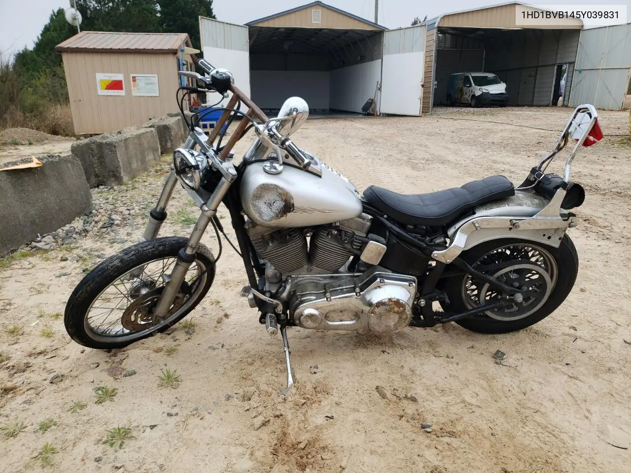 2005 Harley-Davidson Fxsti VIN: 1HD1BVB145Y039831 Lot: 51643905