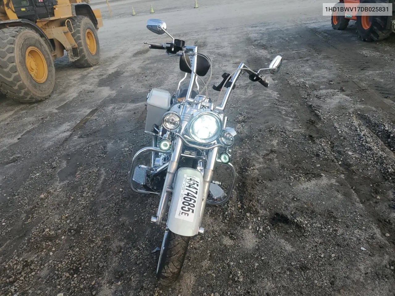2013 Harley-Davidson Flstc Heritage Softail Classic VIN: 1HD1BWV17DB025831 Lot: 45474685