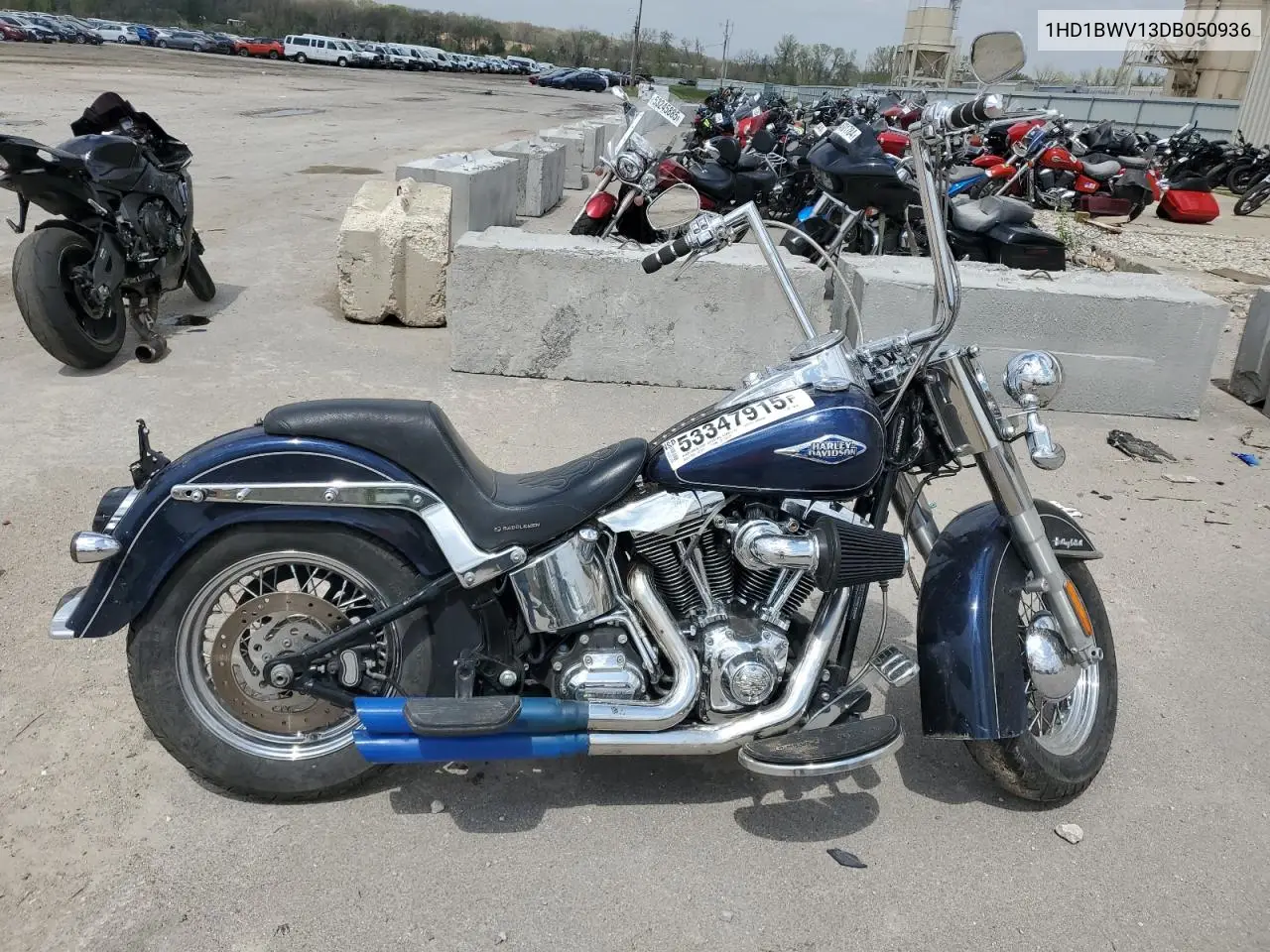 2013 Harley-Davidson Flstc Heritage Softail Classic VIN: 1HD1BWV13DB050936 Lot: 53347915