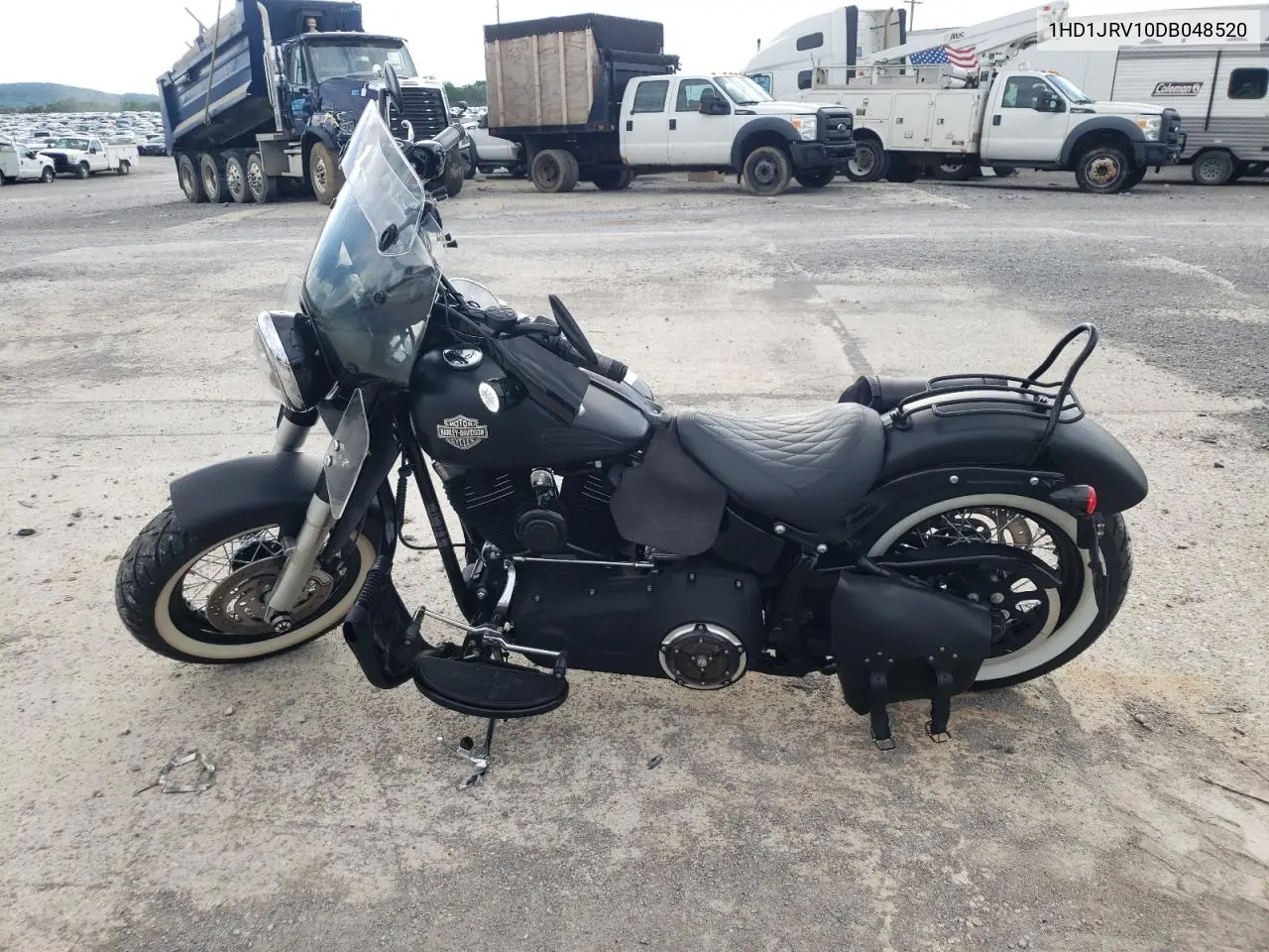 2013 Harley-Davidson Fls Softail Slim VIN: 1HD1JRV10DB048520 Lot: 56968185