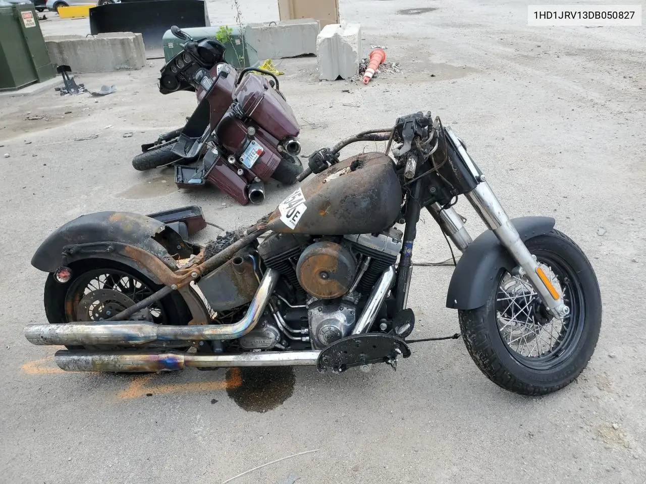 2013 Harley-Davidson Fls Softail Slim VIN: 1HD1JRV13DB050827 Lot: 61546215