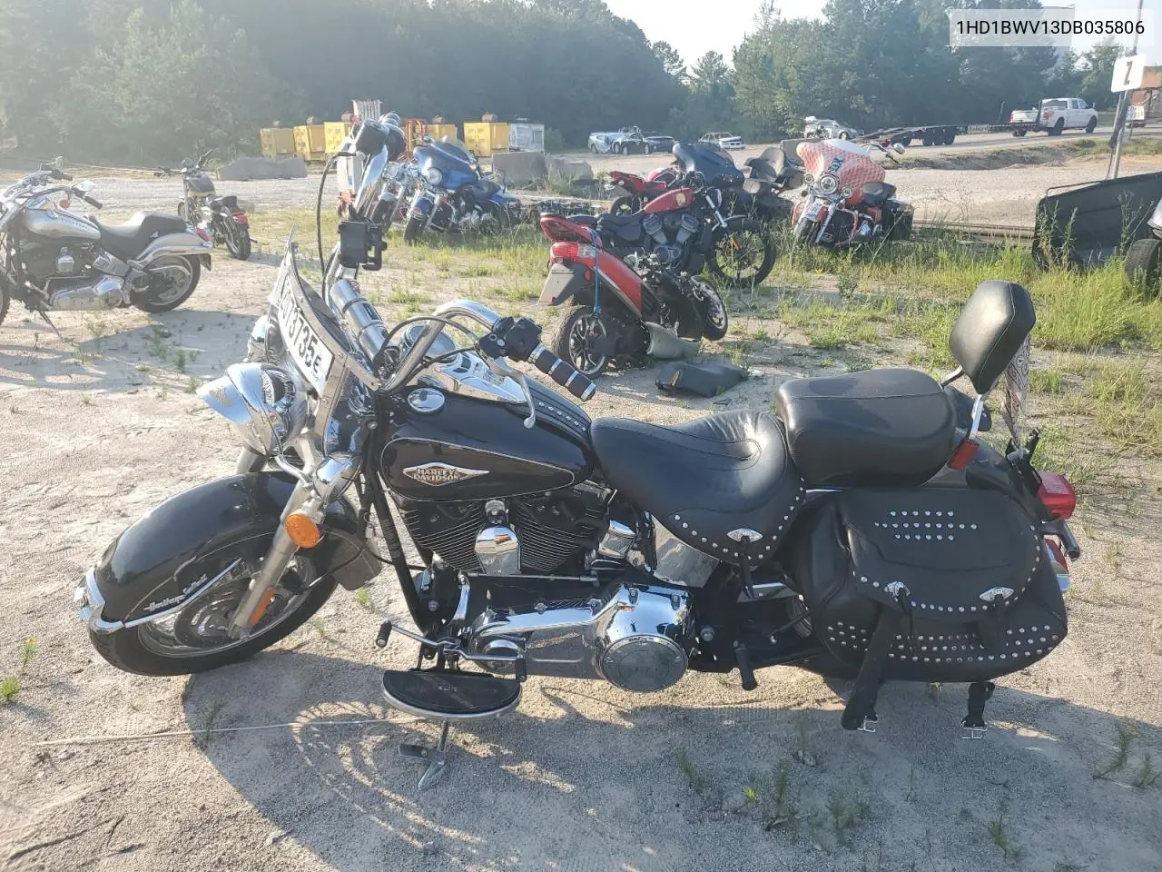 2013 Harley-Davidson Flstc Heritage Softail Classic VIN: 1HD1BWV13DB035806 Lot: 62073735