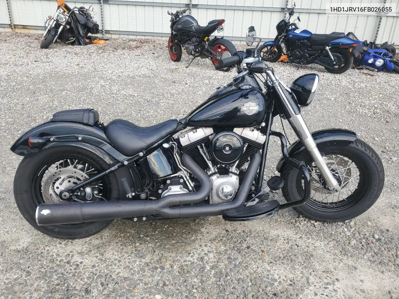 2015 Harley-Davidson Fls Softail Slim VIN: 1HD1JRV16FB026055 Lot: 62301555
