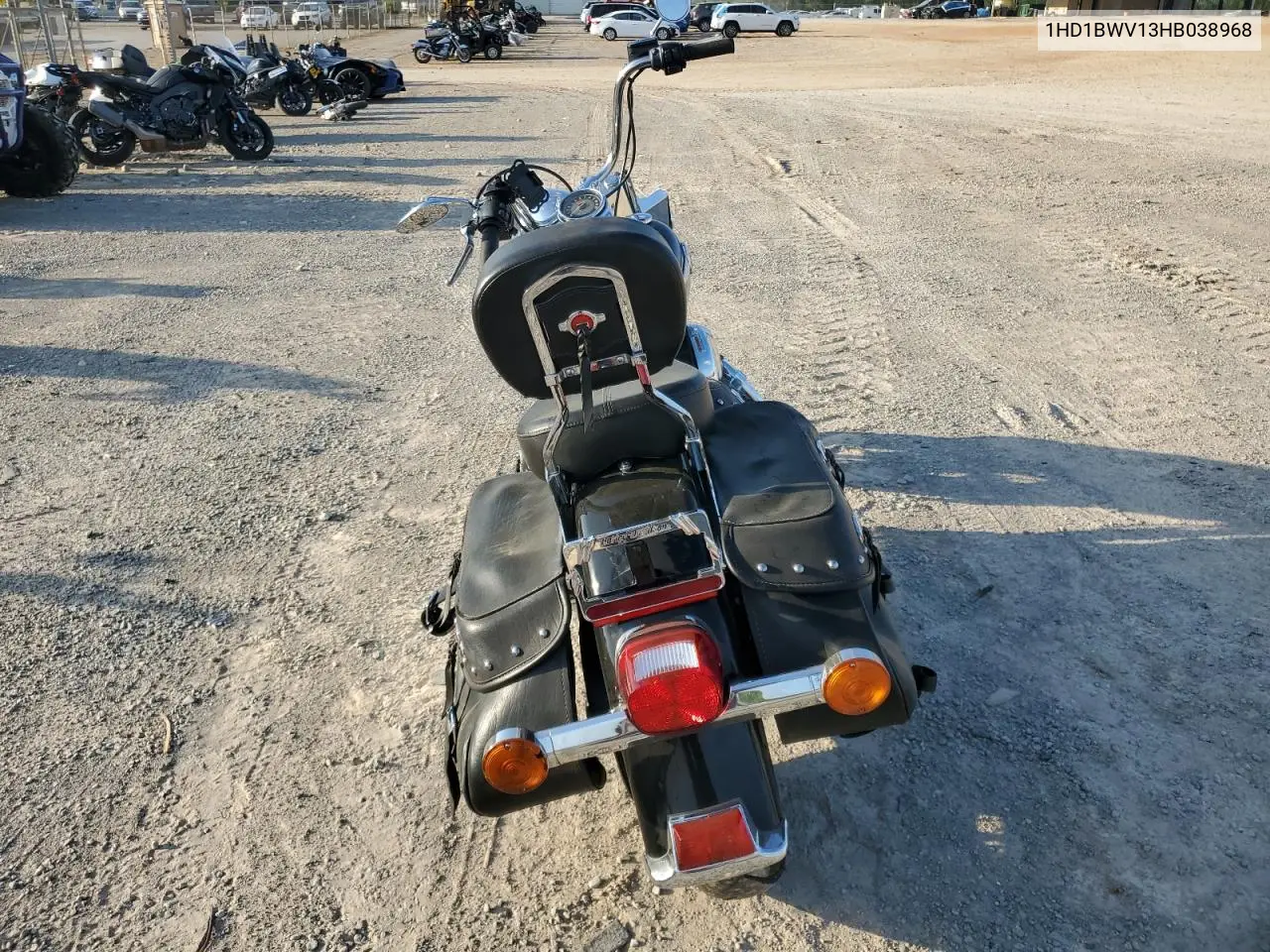 2017 Harley-Davidson Flstc Heritage Softail Classic VIN: 1HD1BWV13HB038968 Lot: 51935775