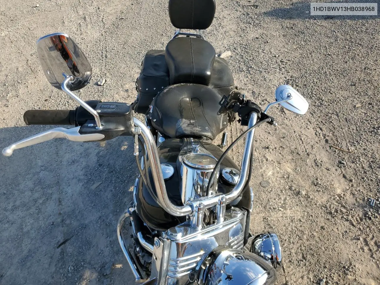 2017 Harley-Davidson Flstc Heritage Softail Classic VIN: 1HD1BWV13HB038968 Lot: 51935775