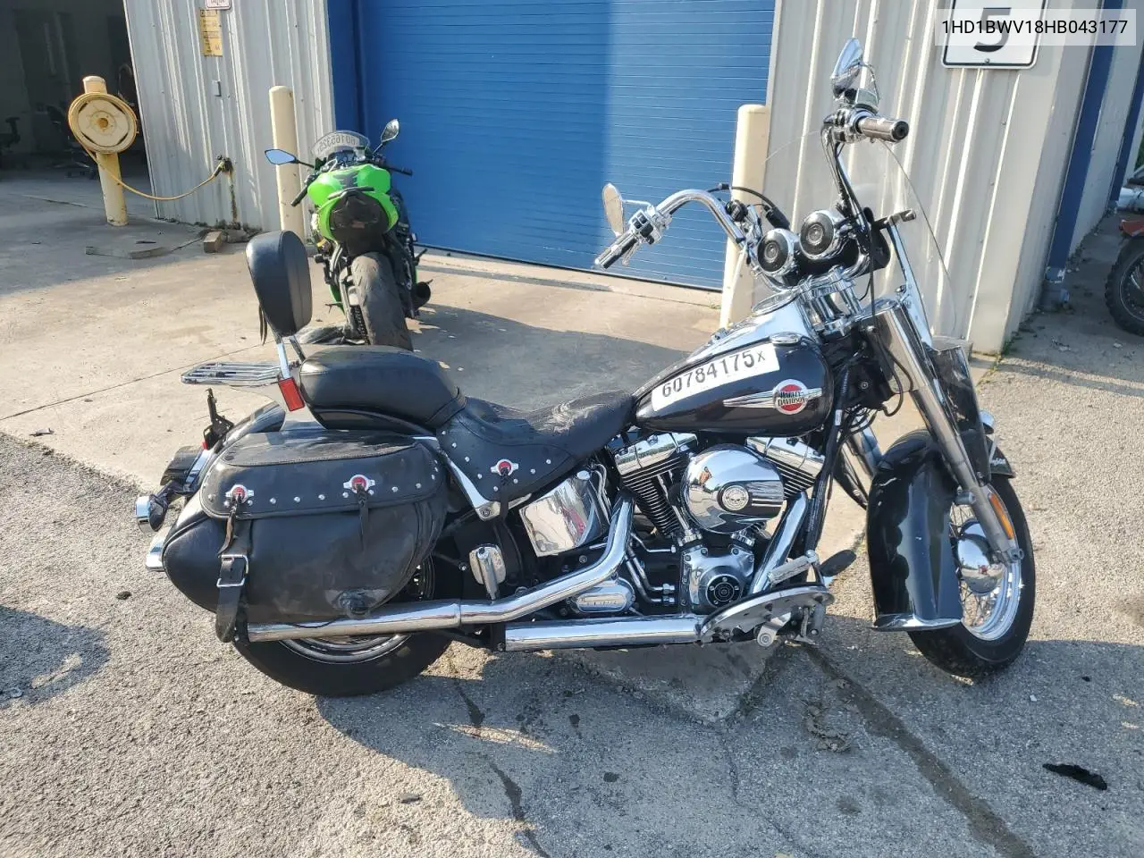 2017 Harley-Davidson Flstc Heritage Softail Classic VIN: 1HD1BWV18HB043177 Lot: 60784175