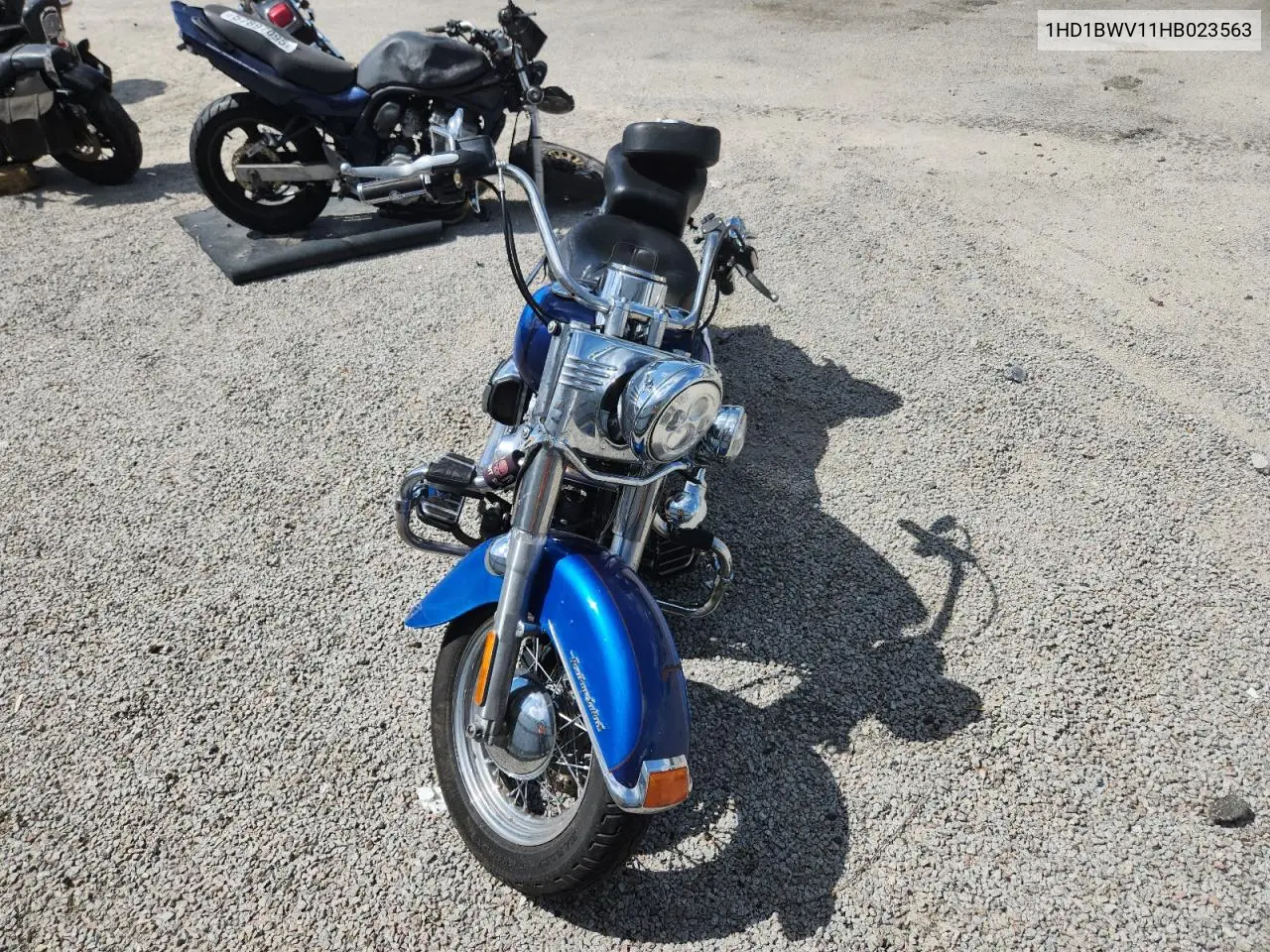1hd1bwv11hb023563 1HD1BWV11HB023563 2017 Harley-Davidson Flstc Heritage Softail Classic