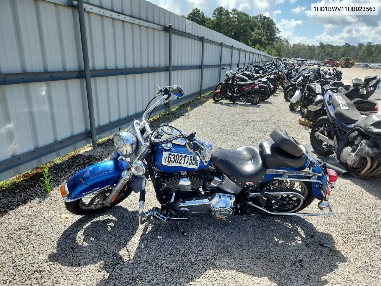 1hd1bwv11hb023563 1HD1BWV11HB023563 2017 Harley-Davidson Flstc Heritage Softail Classic