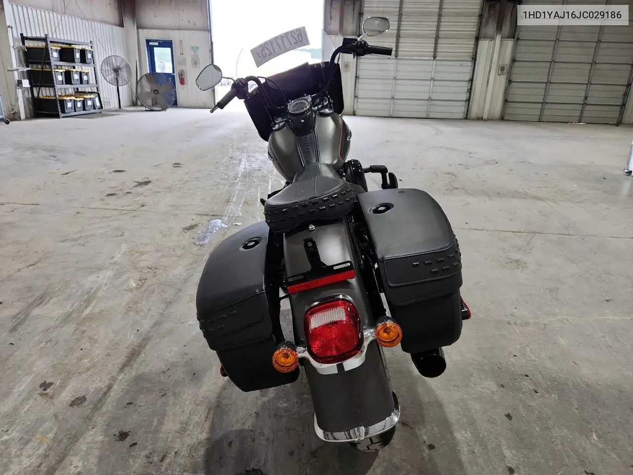 2018 Harley-Davidson Flhc Heritage Classic VIN: 1HD1YAJ16JC029186 Lot: 62717125