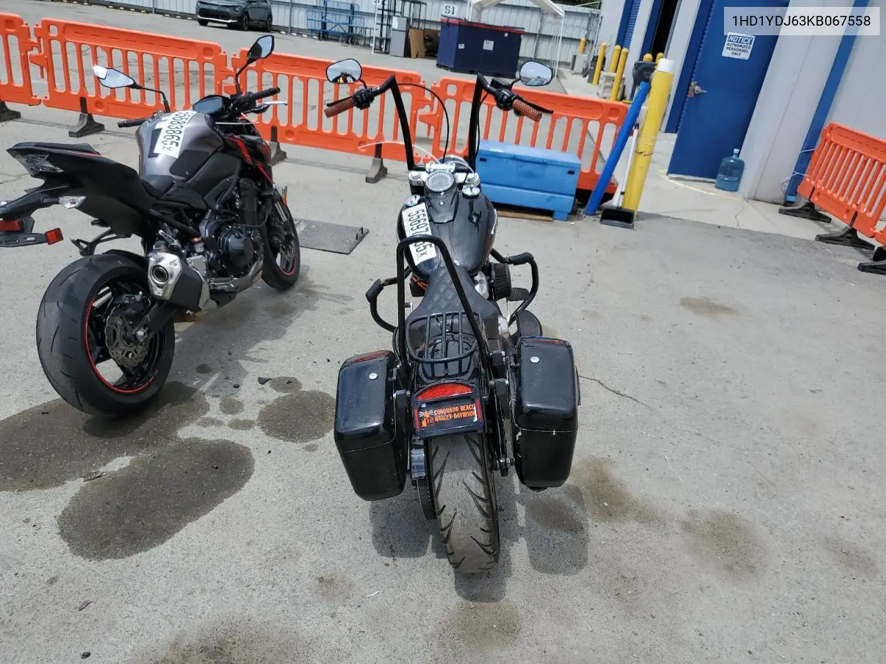 2019 Harley-Davidson Flsl VIN: 1HD1YDJ63KB067558 Lot: 55697155