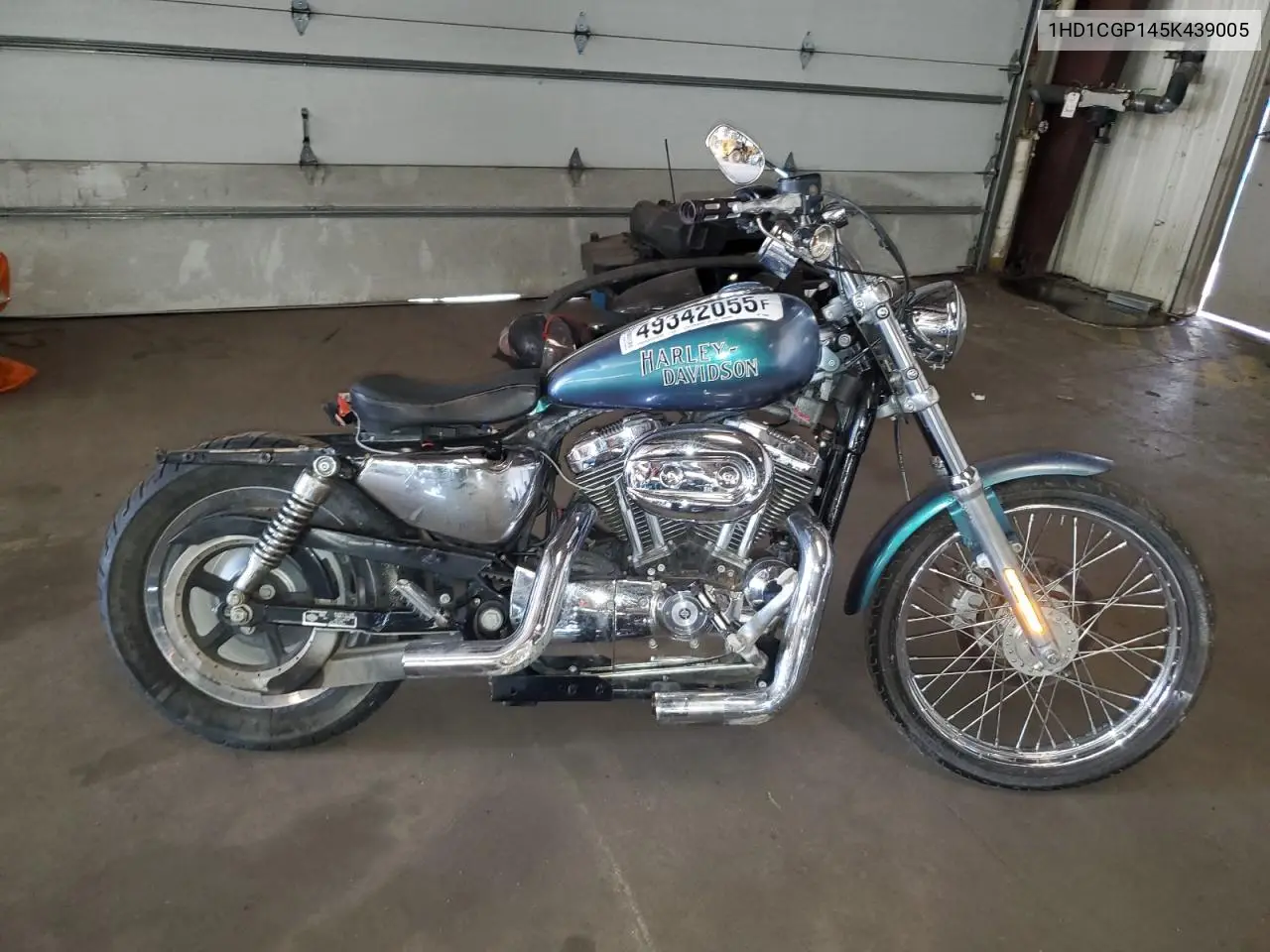 2005 Harley-Davidson Xl1200 C VIN: 1HD1CGP145K439005 Lot: 49342055