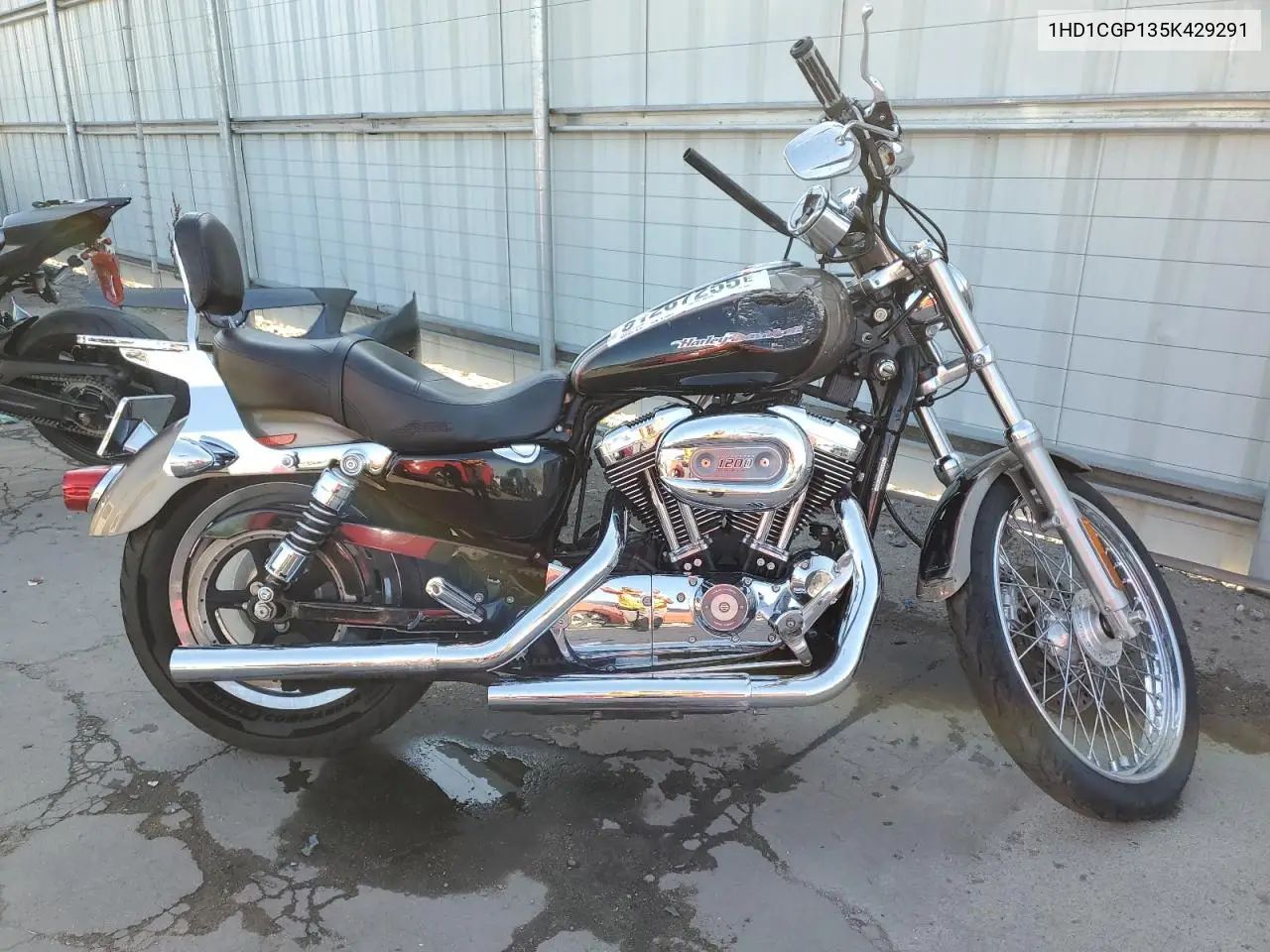 2005 Harley-Davidson Xl1200 C VIN: 1HD1CGP135K429291 Lot: 61267255