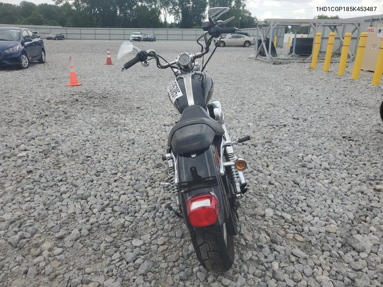 2005 Harley-Davidson Xl1200 C VIN: 1HD1CGP185K453487 Lot: 64585385