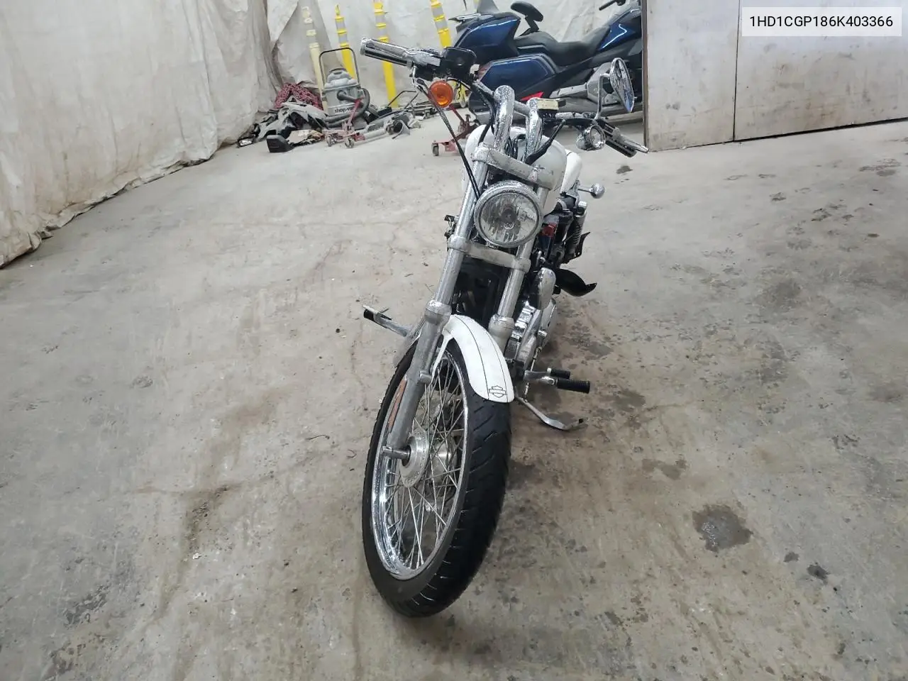 2006 Harley-Davidson Xl1200 C VIN: 1HD1CGP186K403366 Lot: 56539255