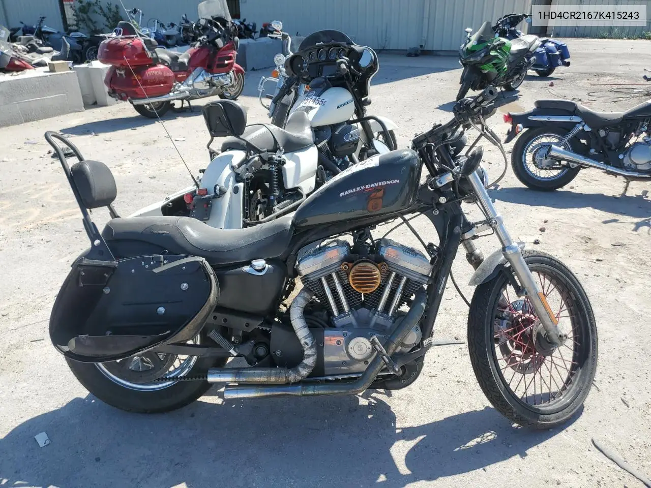 2007 Harley-Davidson Xl883 L VIN: 1HD4CR2167K415243 Lot: 61629015