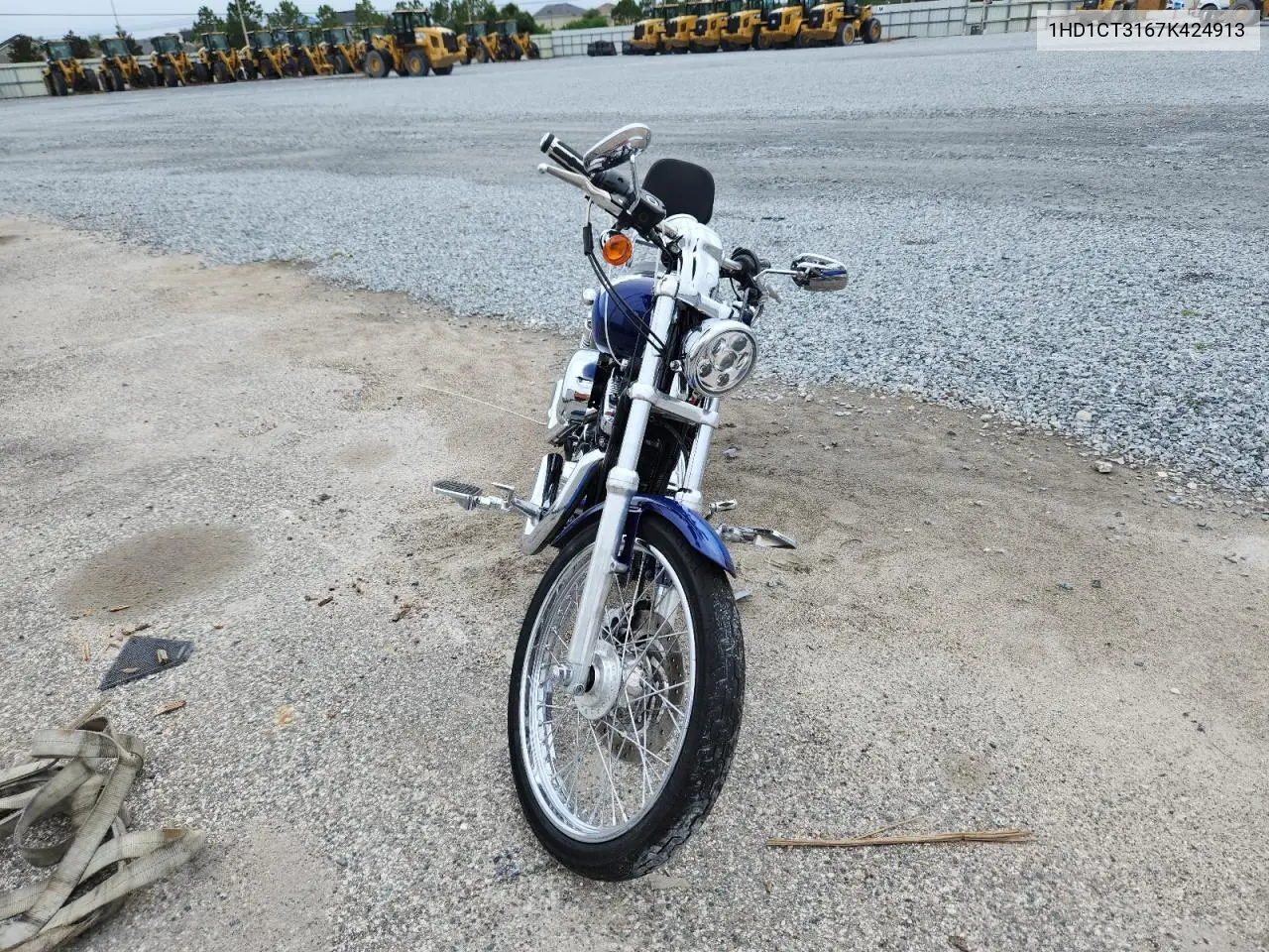 2007 Harley-Davidson Xl1200 C VIN: 1HD1CT3167K424913 Lot: 62886515