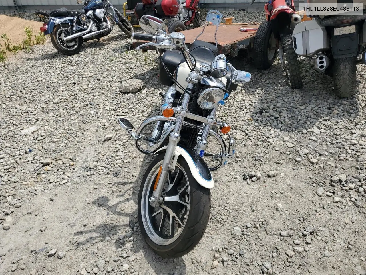 2014 Harley-Davidson Xl1200 T VIN: 1HD1LL328EC433113 Lot: 60519645