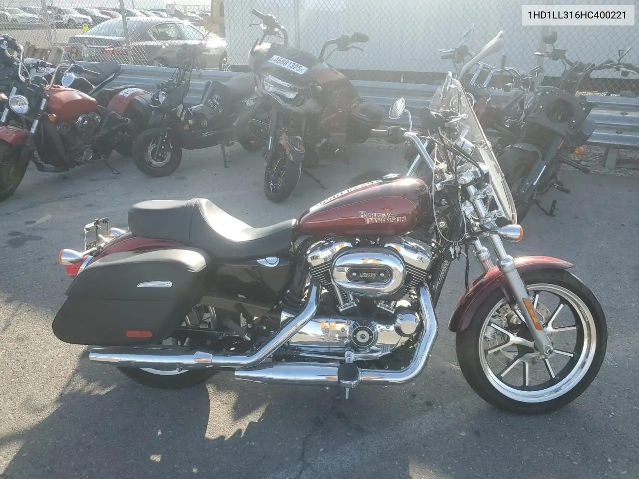 2017 Harley-Davidson Xl1200 T VIN: 1HD1LL316HC400221 Lot: 62241955