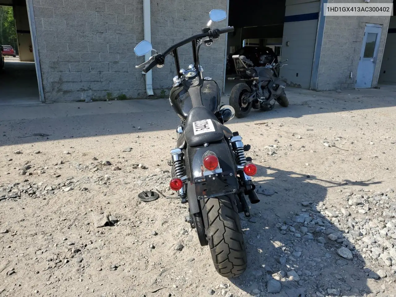 2010 Harley-Davidson Fxdb VIN: 1HD1GX413AC300402 Lot: 54432735