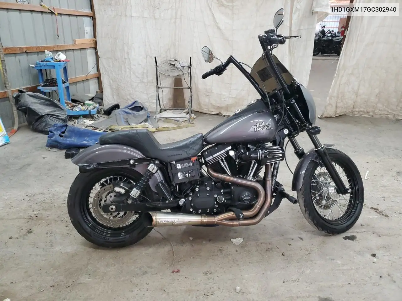 2016 Harley-Davidson Fxdb Dyna Street Bob VIN: 1HD1GXM17GC302940 Lot: 56248305