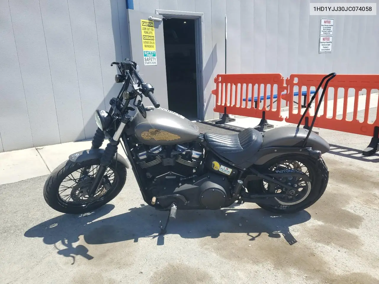 2018 Harley-Davidson Fxbb Street Bob VIN: 1HD1YJJ30JC074058 Lot: 57602265