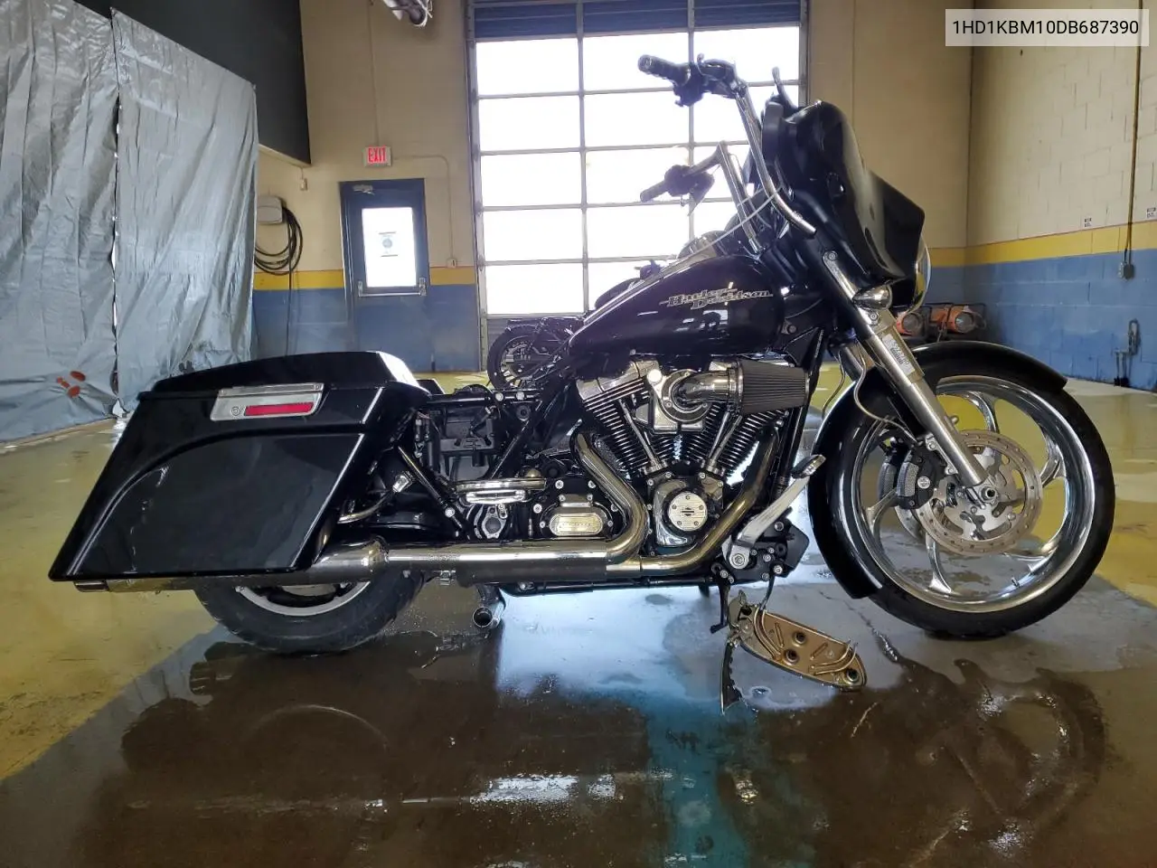 2013 Harley-Davidson Flhx Street Glide VIN: 1HD1KBM10DB687390 Lot: 56138175