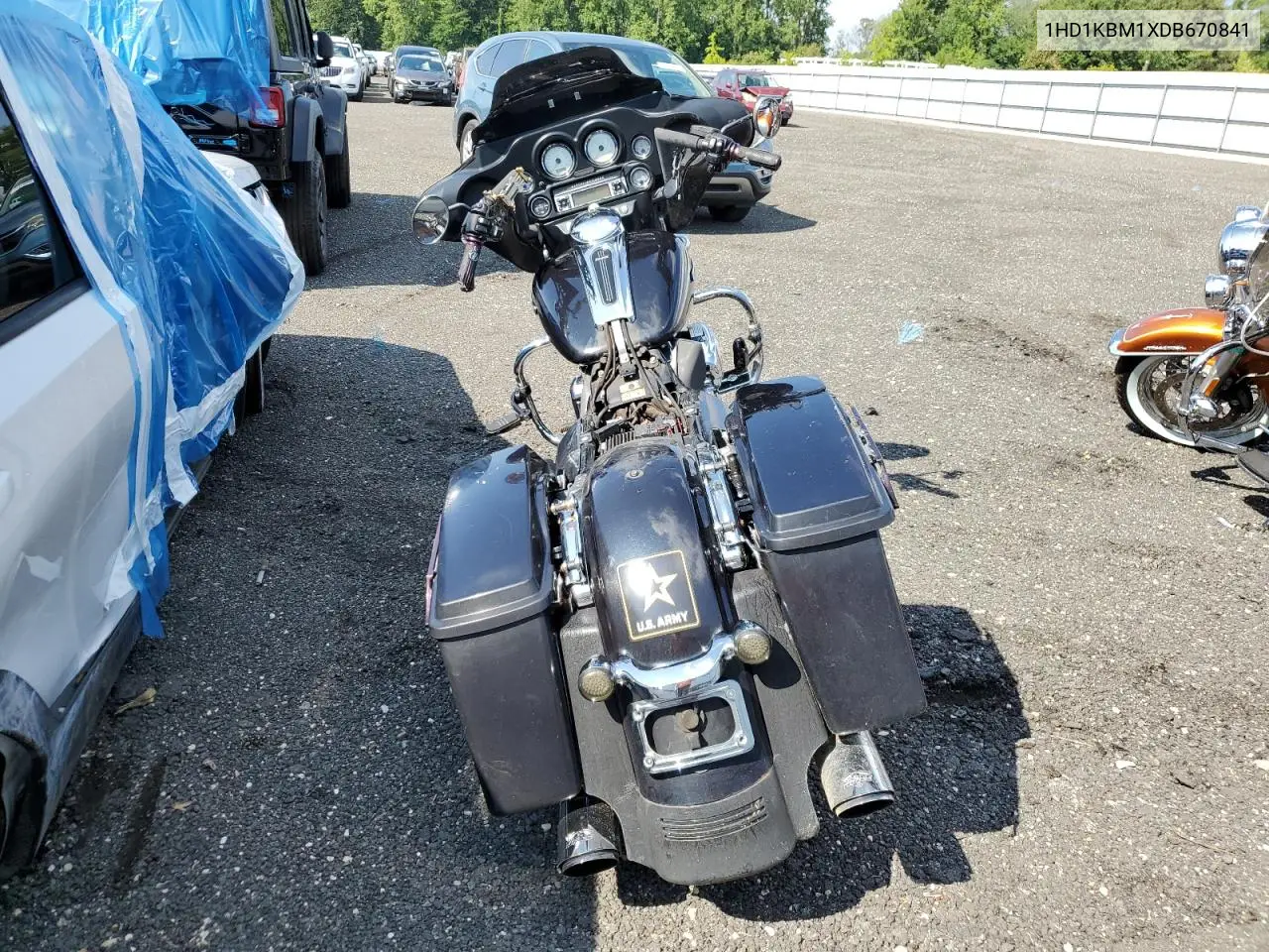 2013 Harley-Davidson Flhx Street Glide VIN: 1HD1KBM1XDB670841 Lot: 61802765