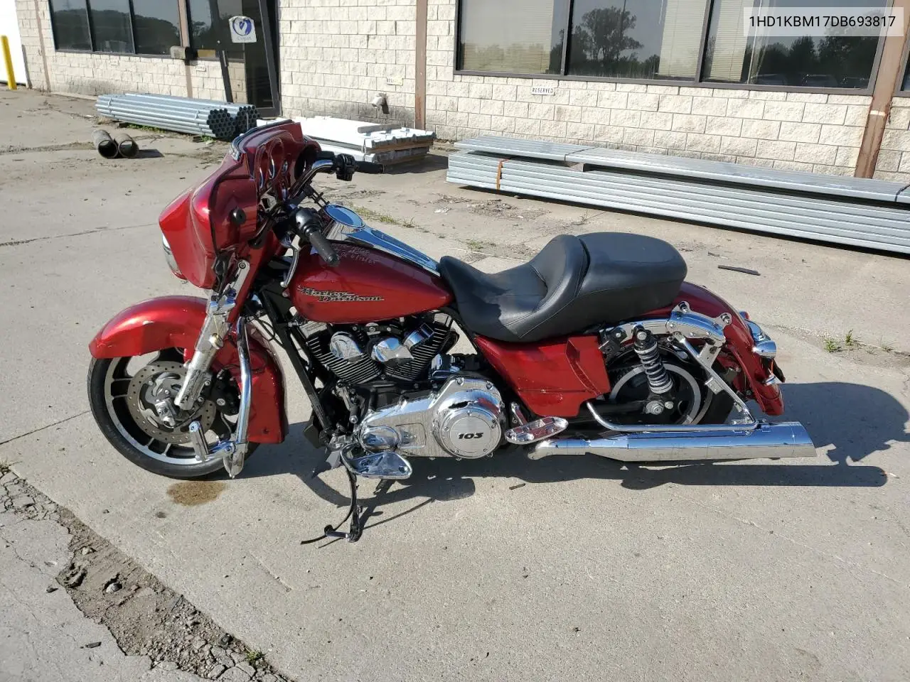 2013 Harley-Davidson Flhx Street Glide VIN: 1HD1KBM17DB693817 Lot: 61920495
