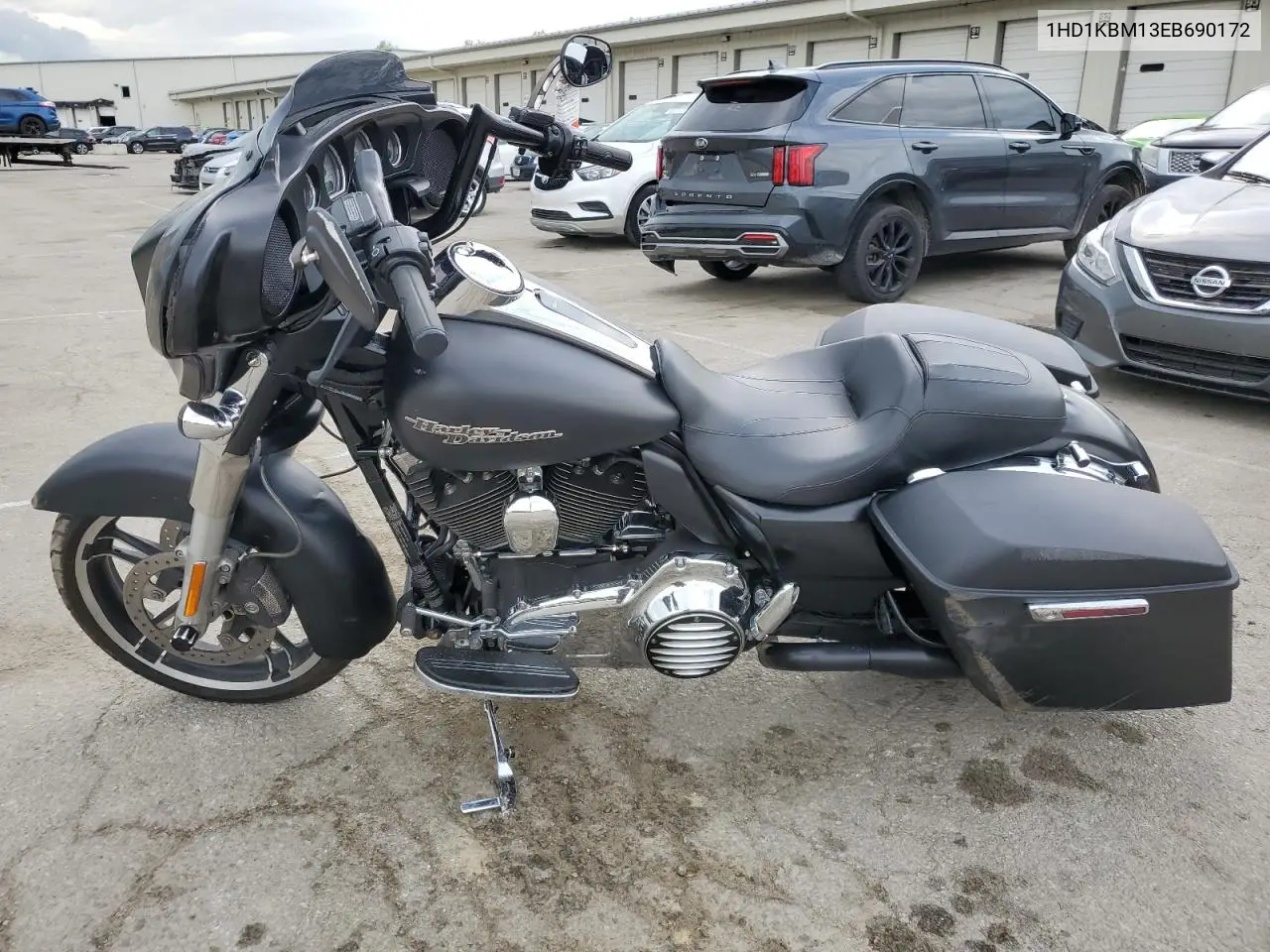 2014 Harley-Davidson Flhx Street Glide VIN: 1HD1KBM13EB690172 Lot: 56210685