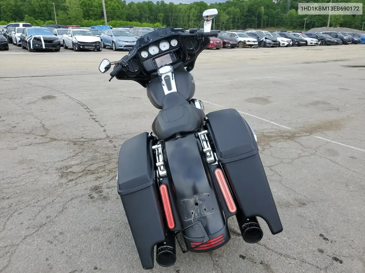 2014 Harley-Davidson Flhx Street Glide VIN: 1HD1KBM13EB690172 Lot: 56210685