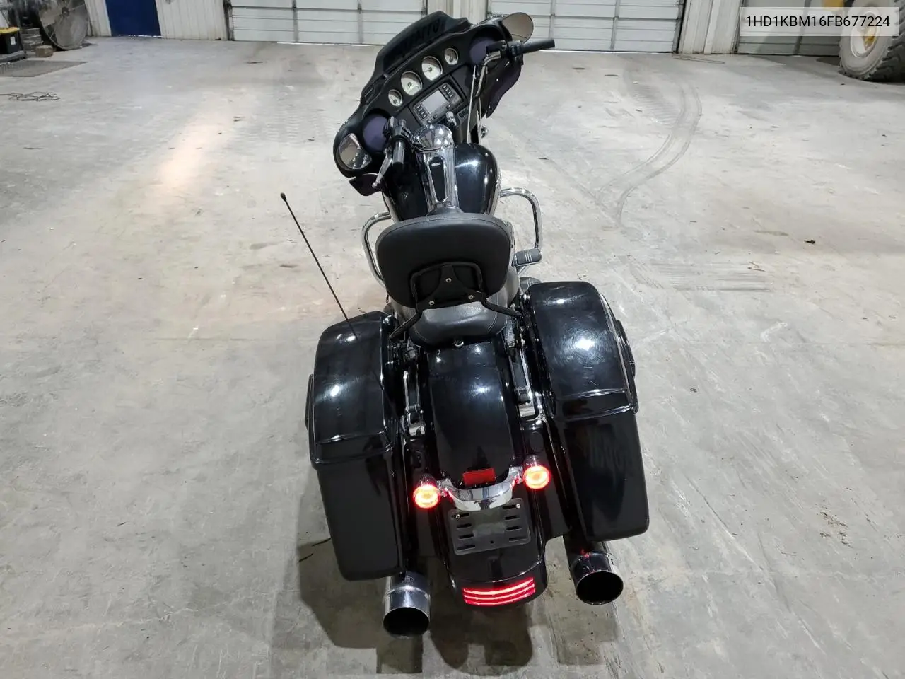 2015 Harley-Davidson Flhx Street Glide VIN: 1HD1KBM16FB677224 Lot: 51141155