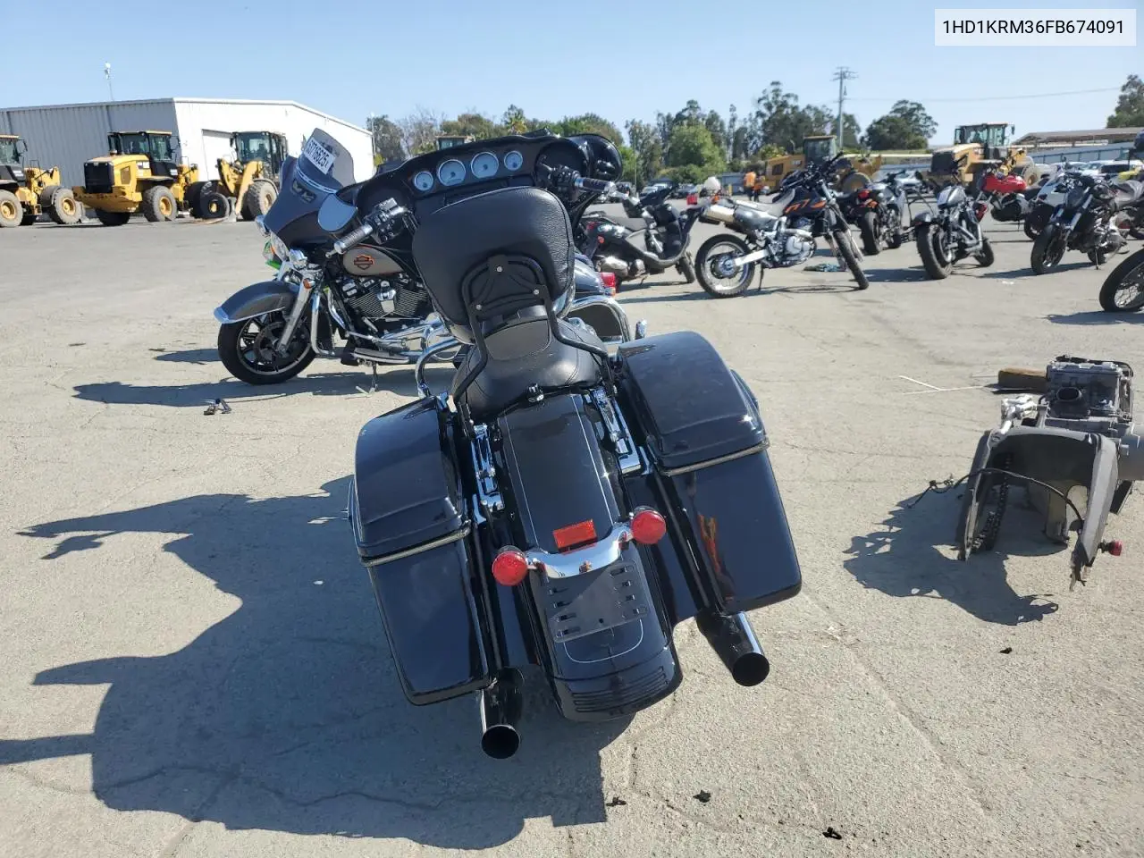 2015 Harley-Davidson Flhxs Street Glide Special VIN: 1HD1KRM36FB674091 Lot: 55265775